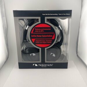 Nakamichi NC40 Noise-Cancelling Headphones